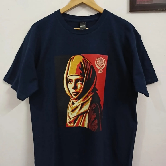 Obey Tops - OBEY UNIVERSAL PERSONHOOD HIJAB GIRL VINTAGE GRAPHIC T-SHIRT